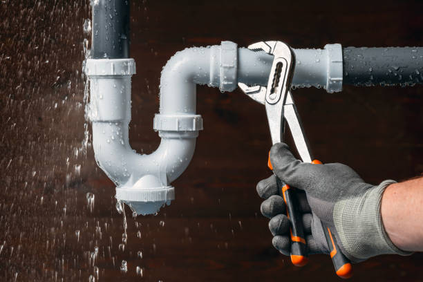 Professional Gas Line Repair technician working in Moorestown, NJ